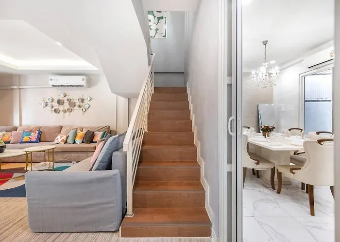 Miq 142 Huai Khwang_new4br/jodd Fair Villa Bangkok